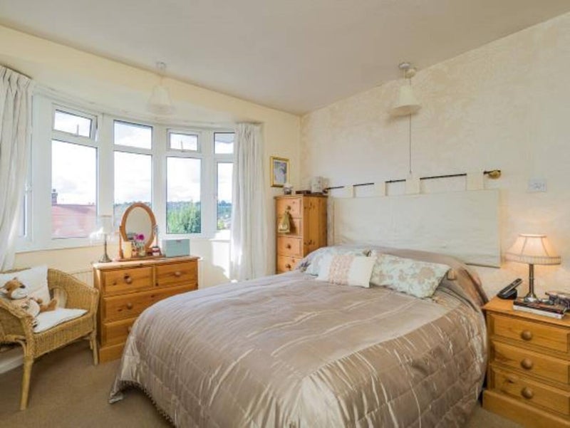 Room Blue Bell Hill Road in Nottingham