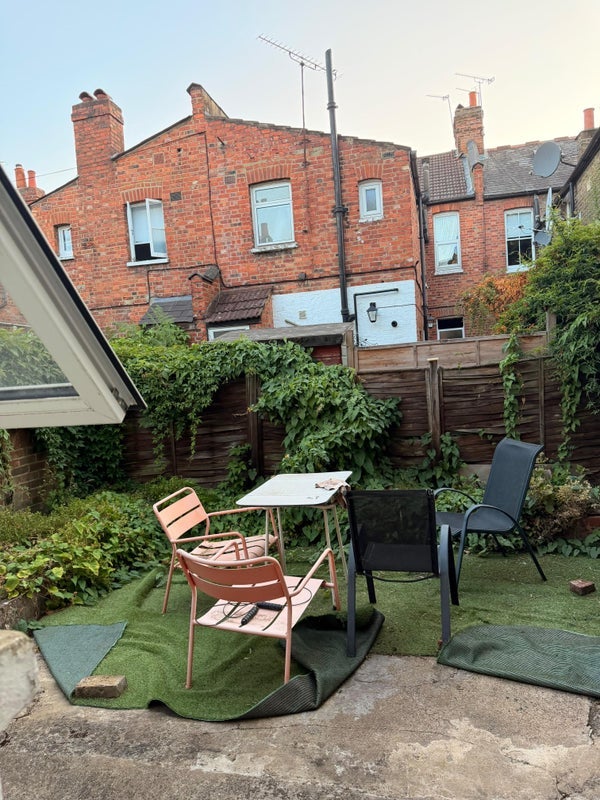 Room Ormiston Grove in Greater London
