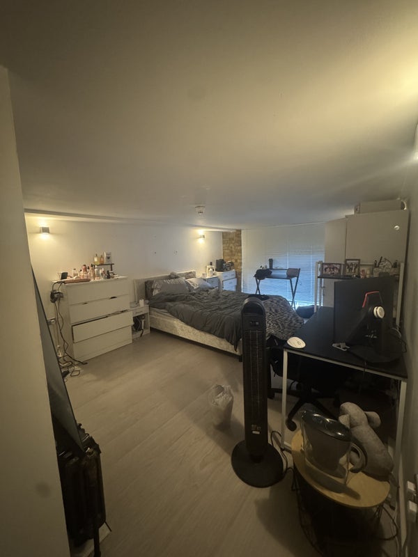 Flat Marlborough Road in Greater London