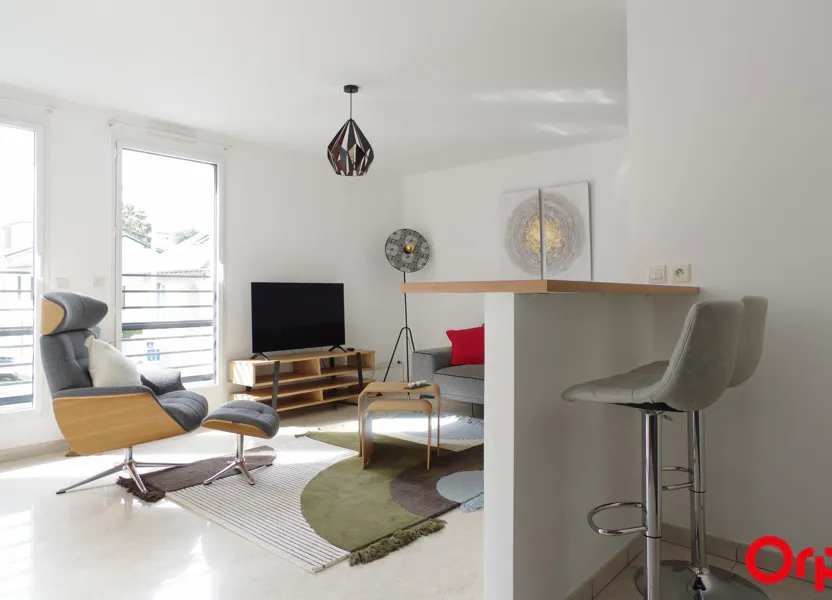 Flat Cours Docteur Long in Lyon