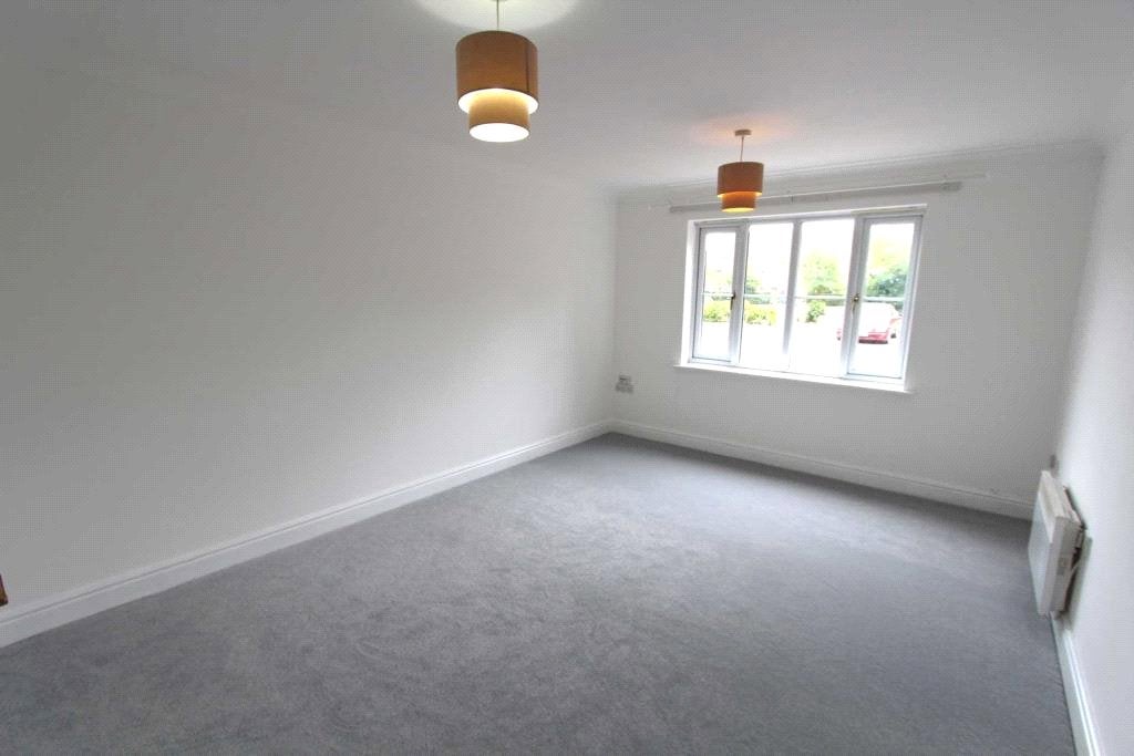 Flat Covesfield in Gravesham