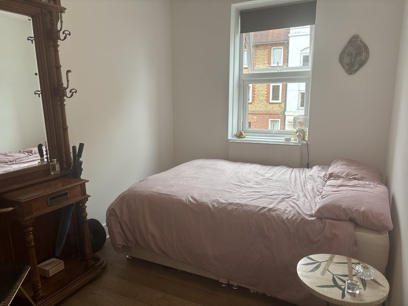 Flat Germander Way in Greater London
