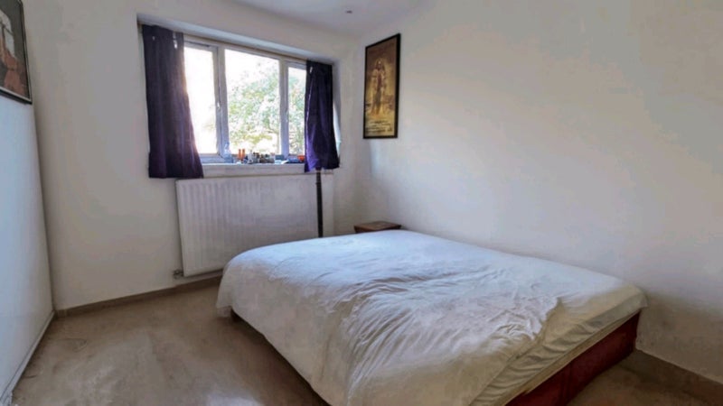 Room Tildesley Road in Greater London