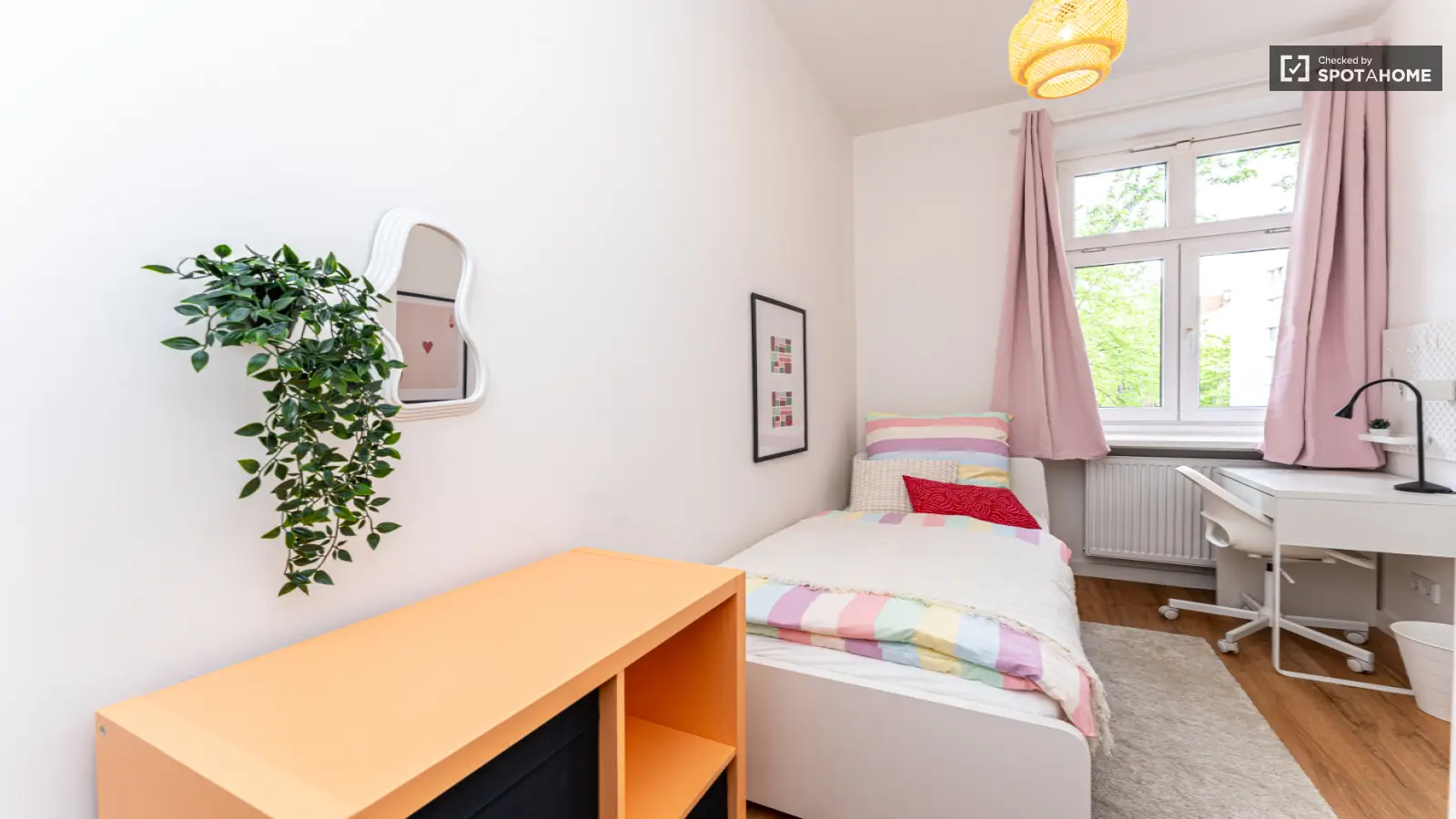 Wohnung Franz-Mehring-Platz in Berlin