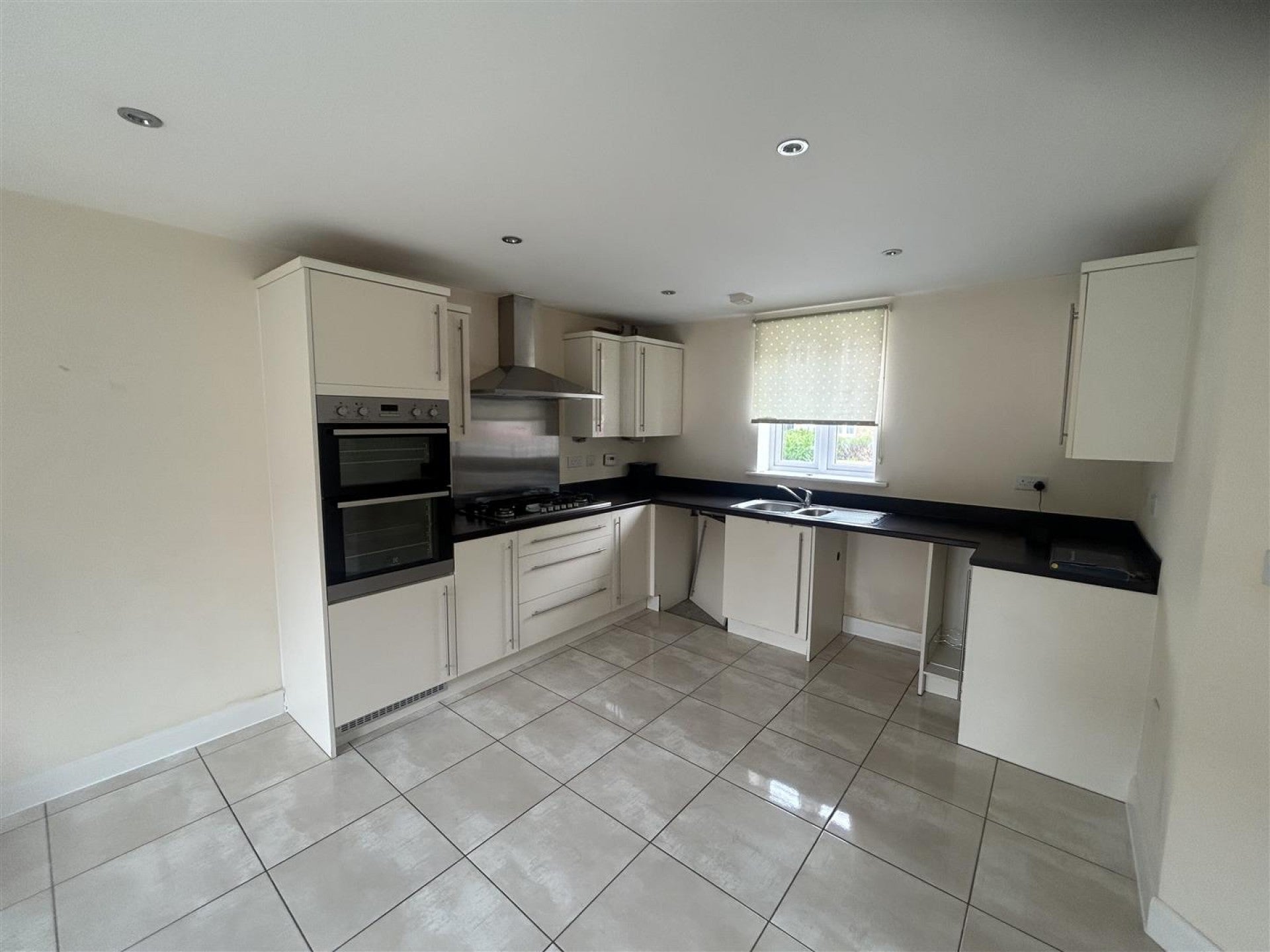 House Selwood Close in Swindon