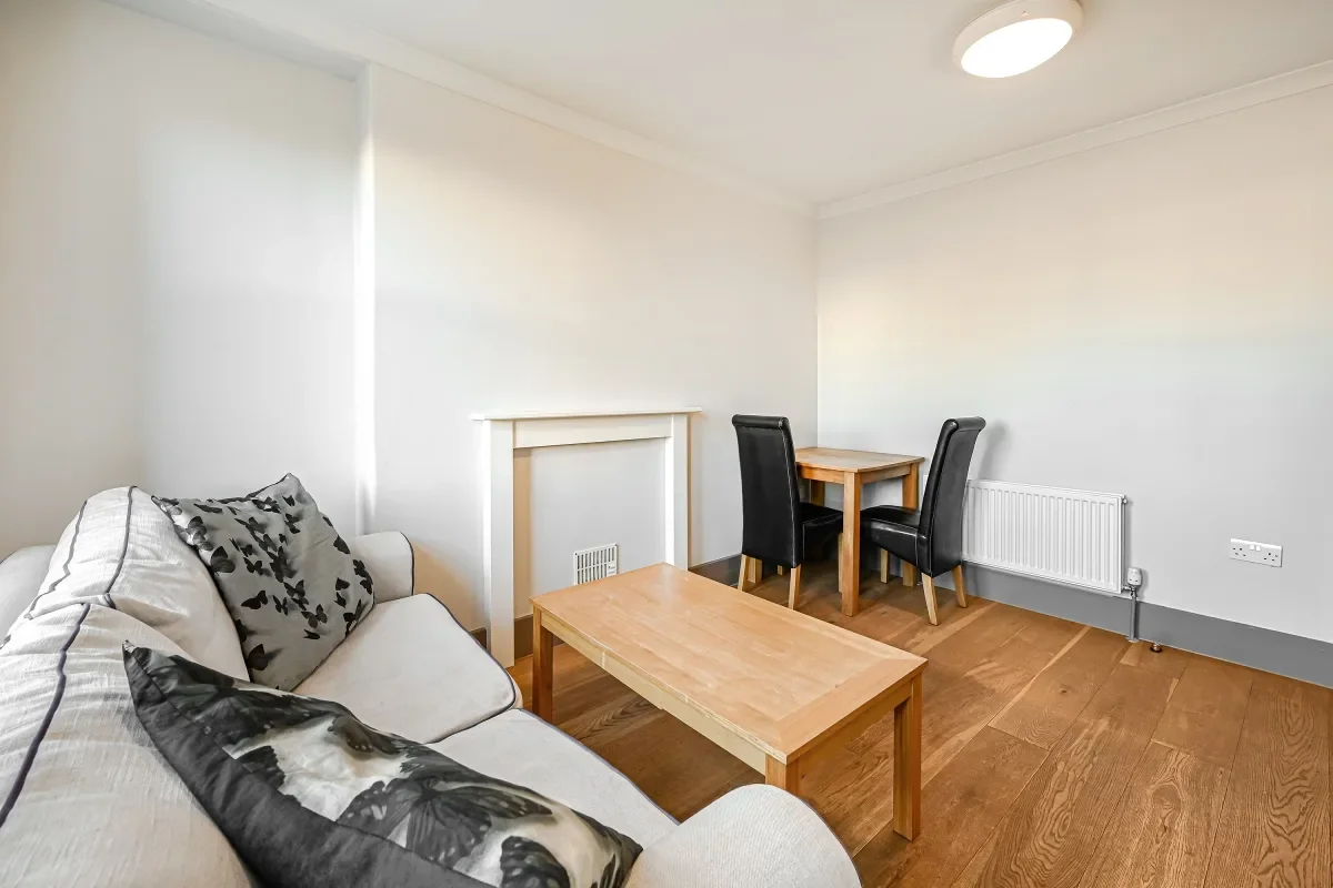 Flat Rathbone Street in City of Westminster