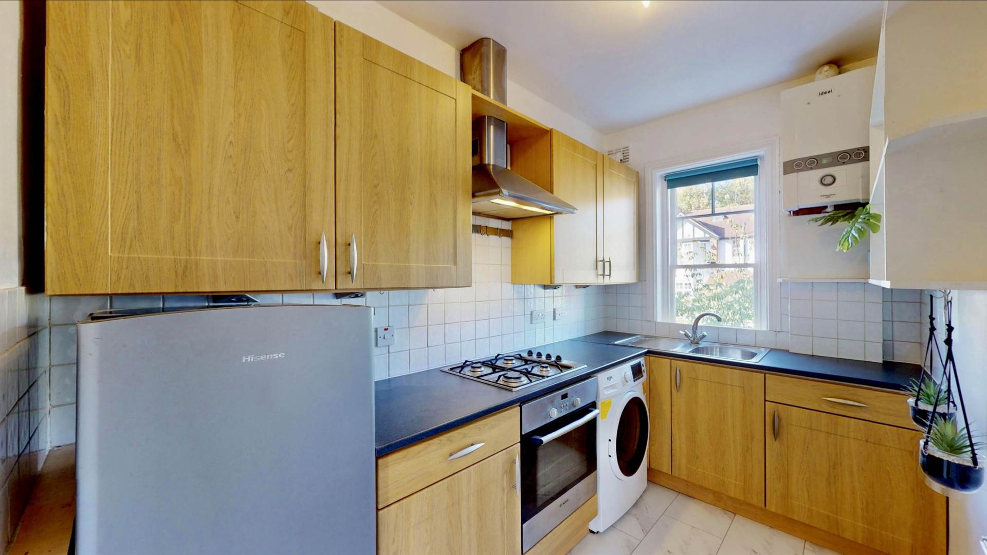 Flat Cranley Gardens in Greater London