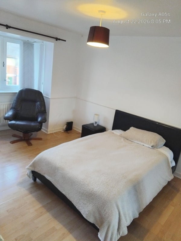 Room Springbank Street in Glasgow