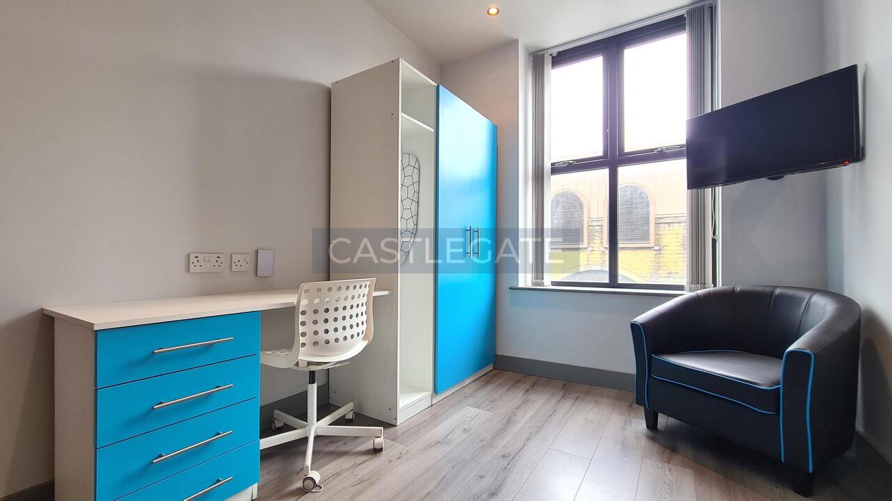 Room Dundas Street in Kirklees