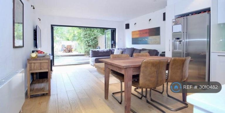 Flat Willesden Lane in Greater London