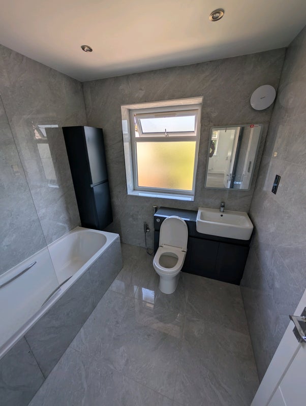 Room Boxgrove Road in Greater London