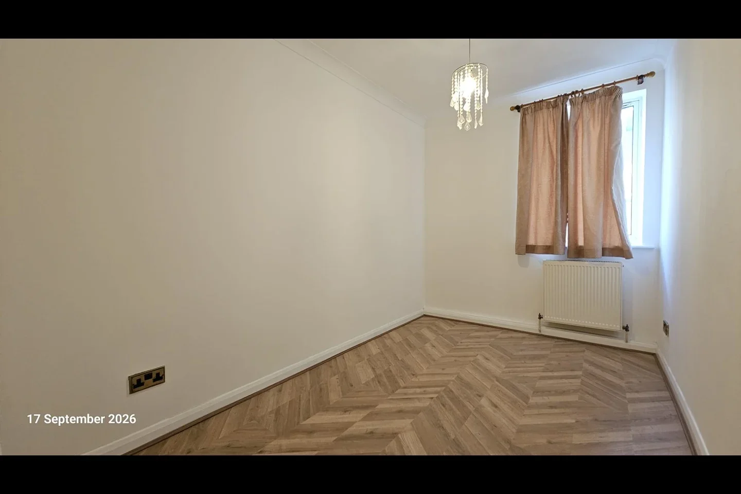 Flat Leeland Terrace in Greater London
