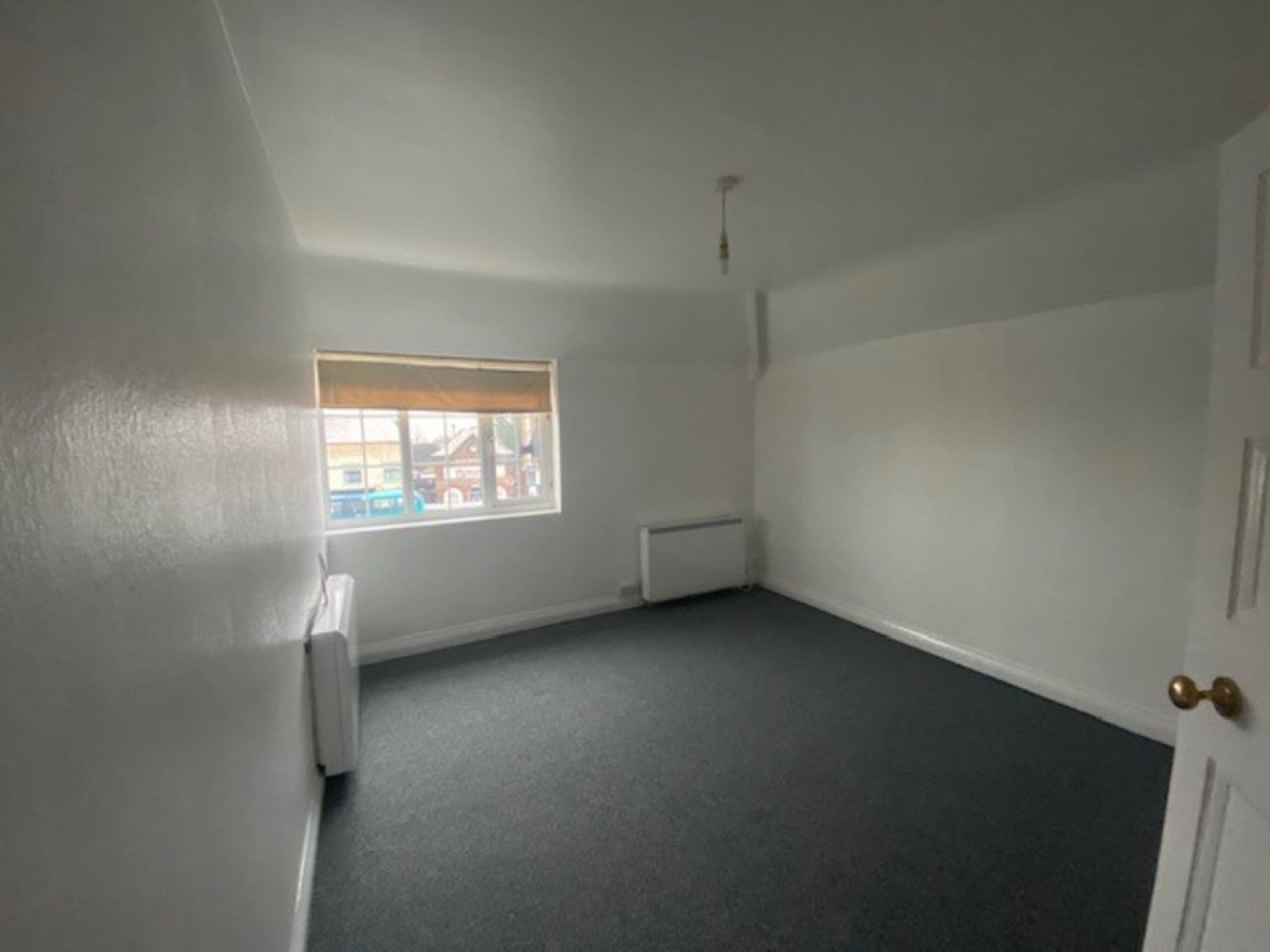 Flat Broadfields Road in Birmingham