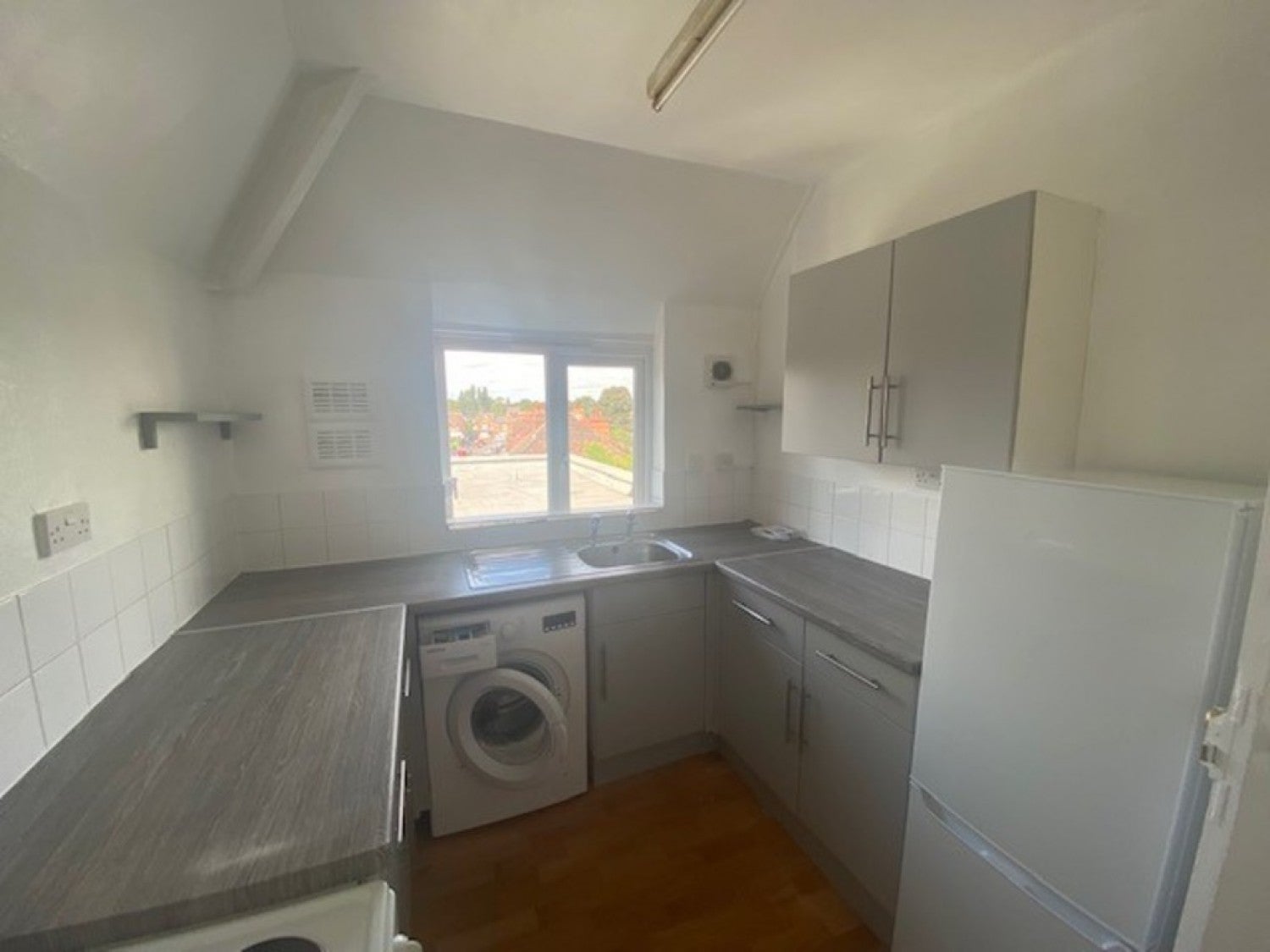 Flat Broadfields Road in Birmingham