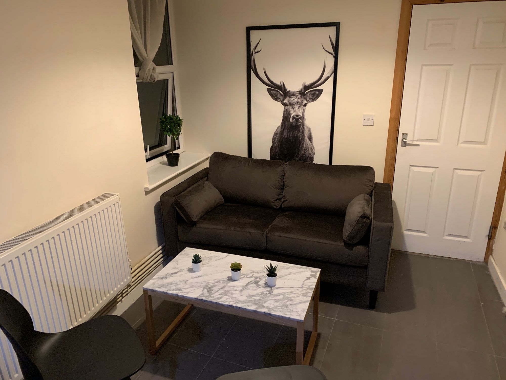 Flat Carlton Terrace in Swansea