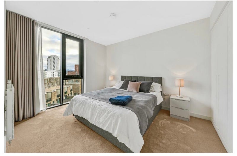 Room Royal Crest Avenue in Greater London