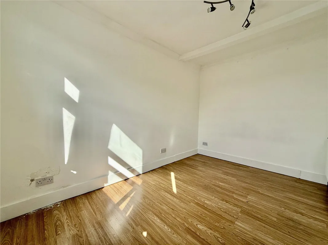Flat Eltham High Street in Greater London