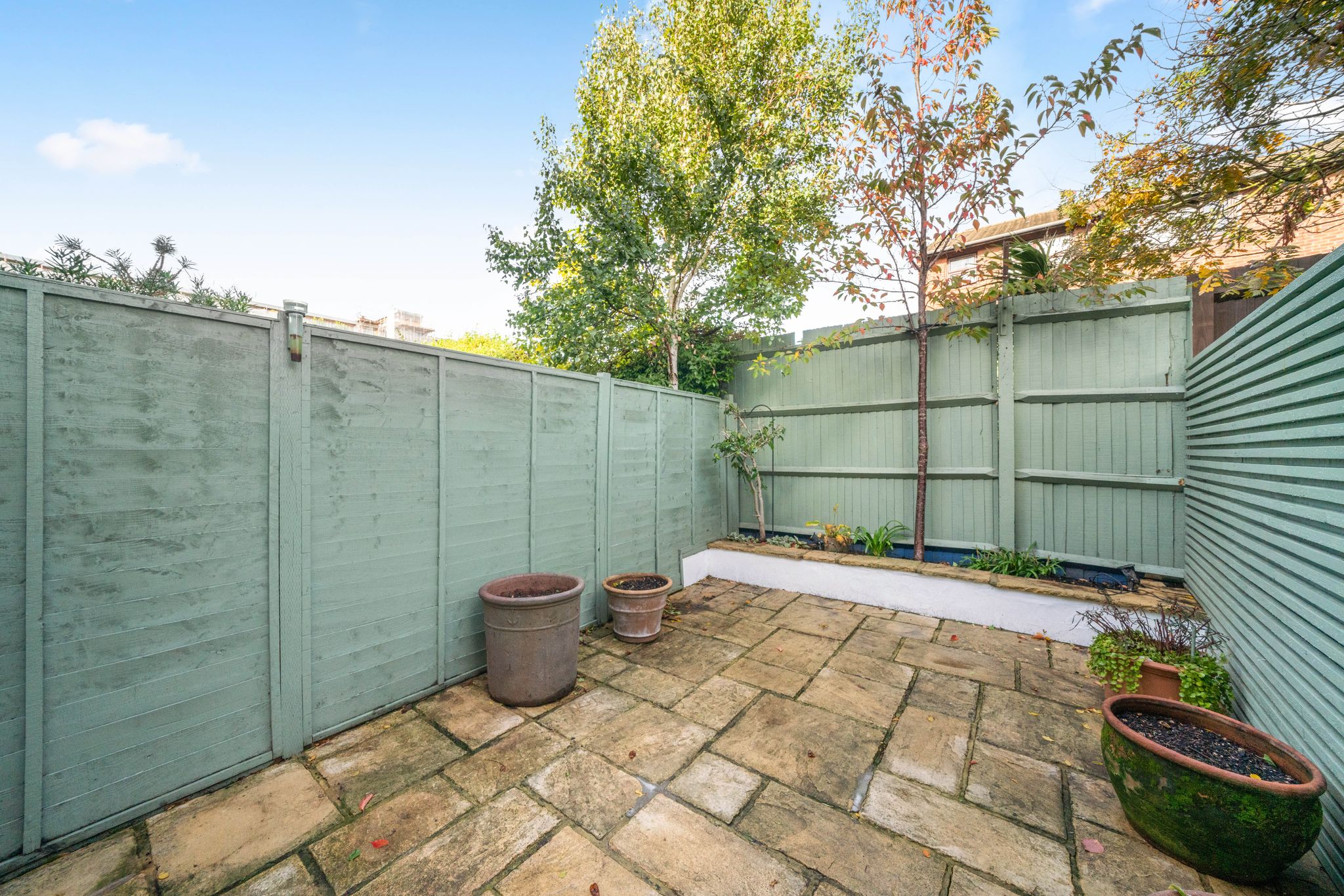 Flat Cobbold Road in Greater London