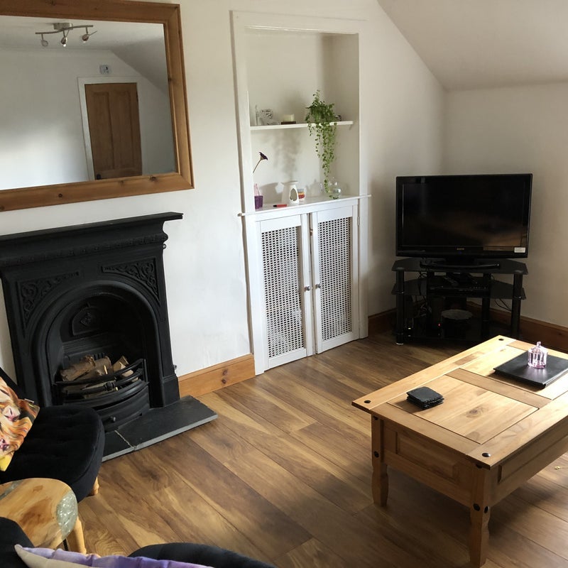 Flat Drum Brae Gardens in City of Edinburgh