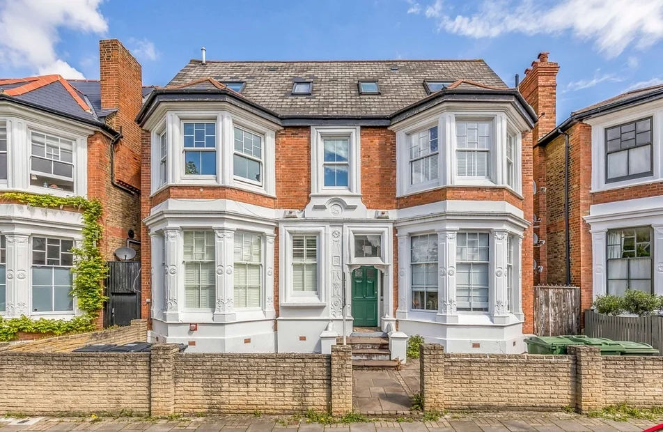 Flat Telford Avenue in Greater London