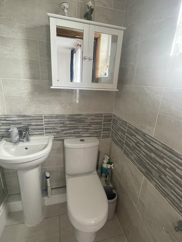 Room Alexandra Street in Greater London