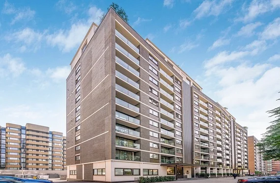 Flat Lodge Road in City of Westminster