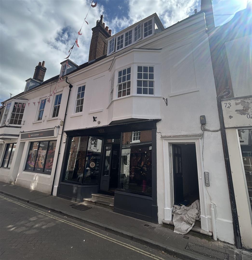 Flat Parchment Street in Winchester