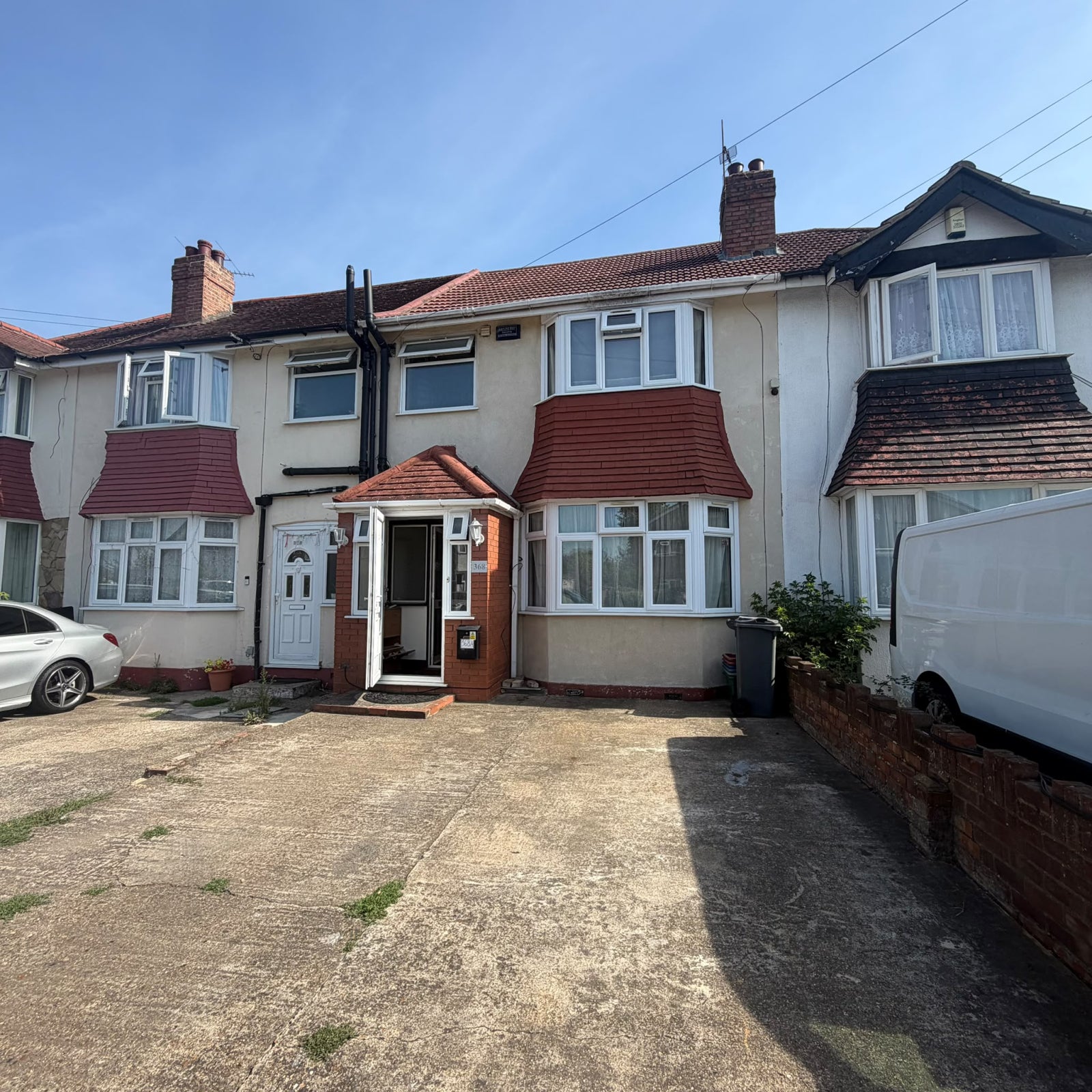 House Bedfont Lane in Greater London