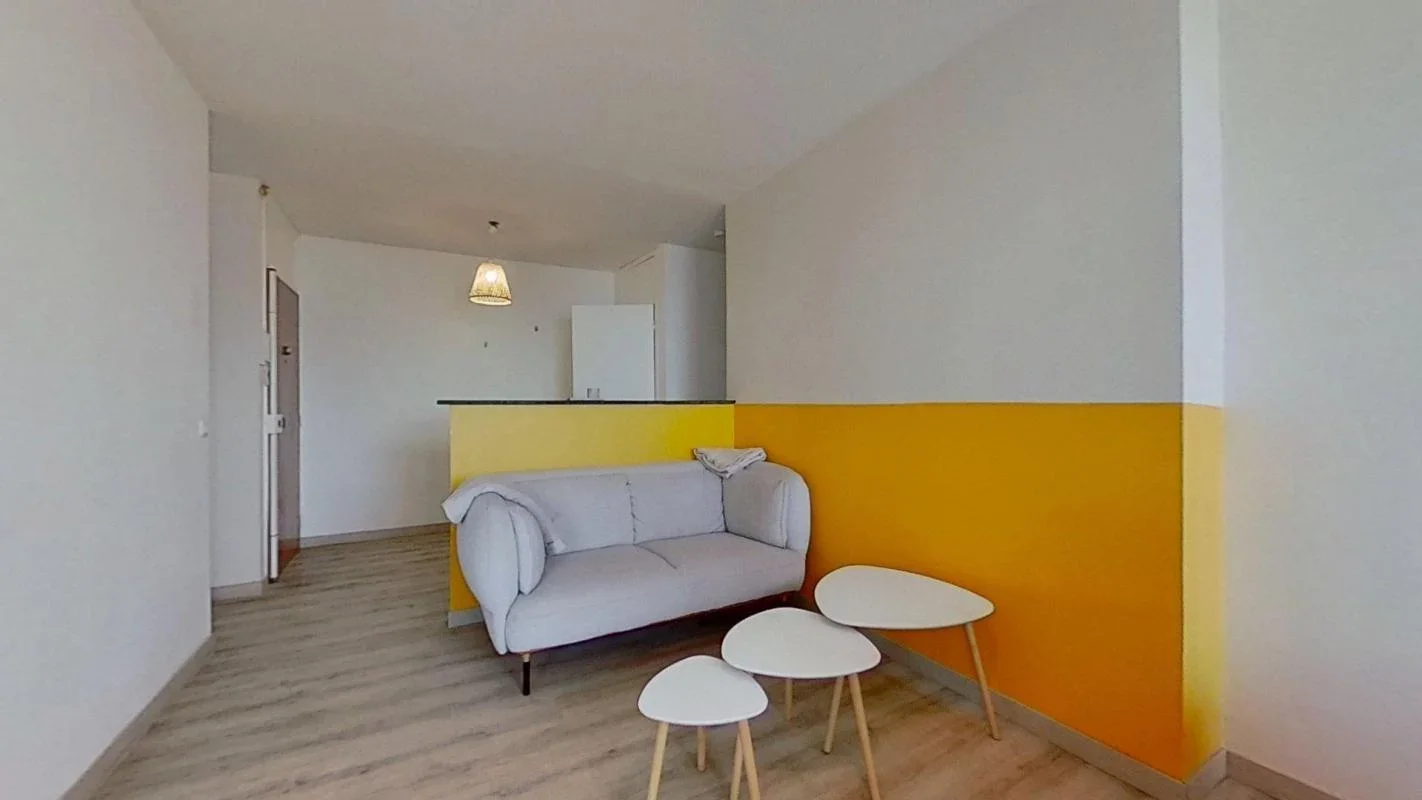 Flat Rue Philippe Fabia in Lyon