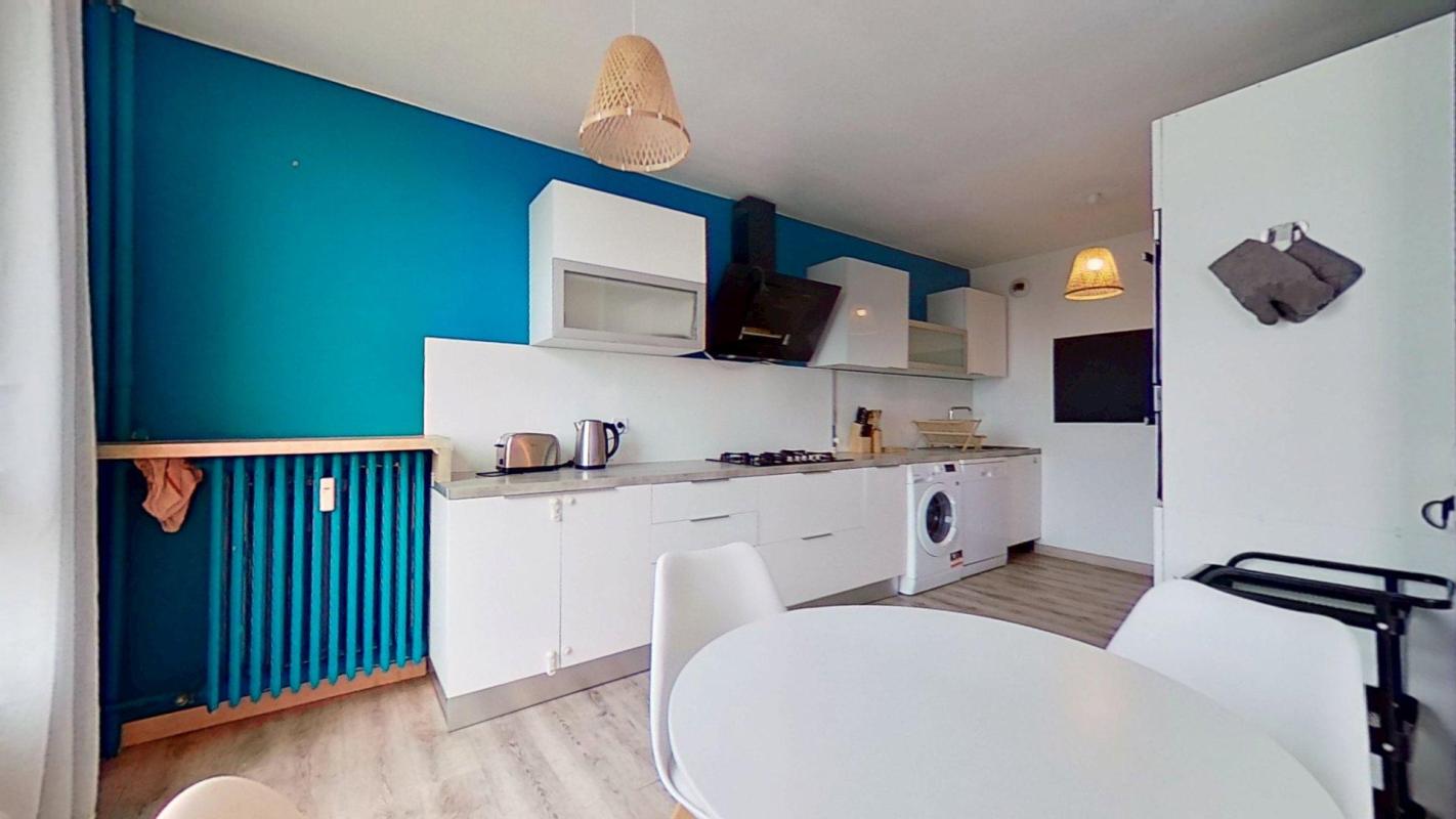 Flat Rue Philippe Fabia in Lyon