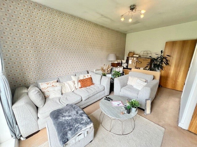 Flat Regency Gardens in Calderdale