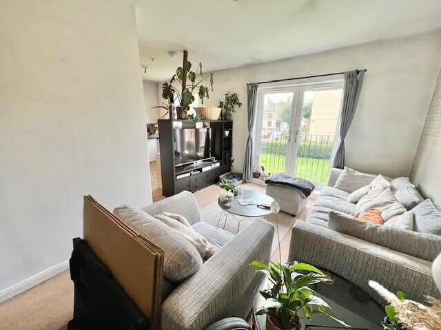 Flat Regency Gardens in Calderdale