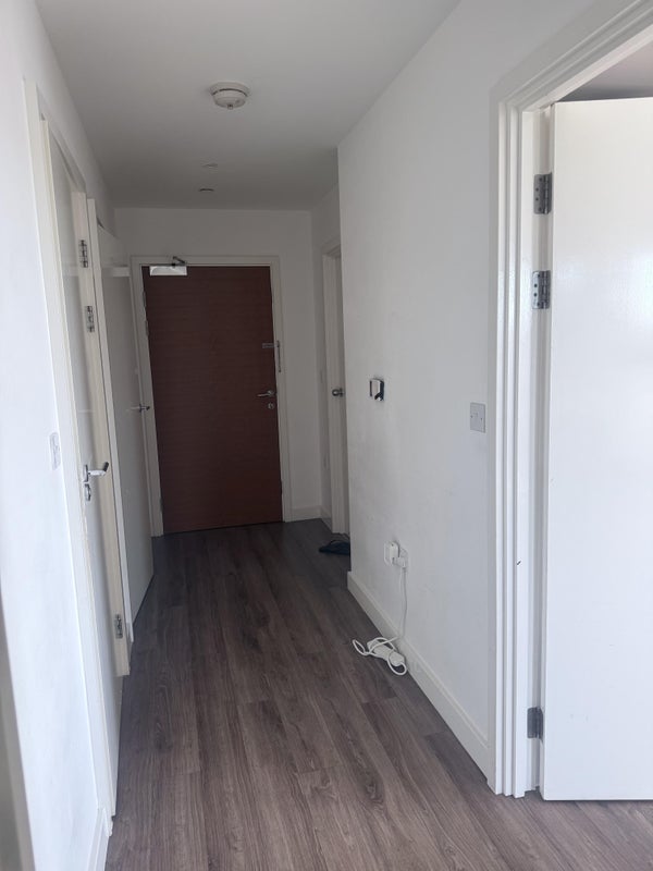 Room Plumstead Road in Greater London