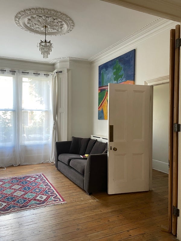 Room Mount Pleasant Road in Greater London
