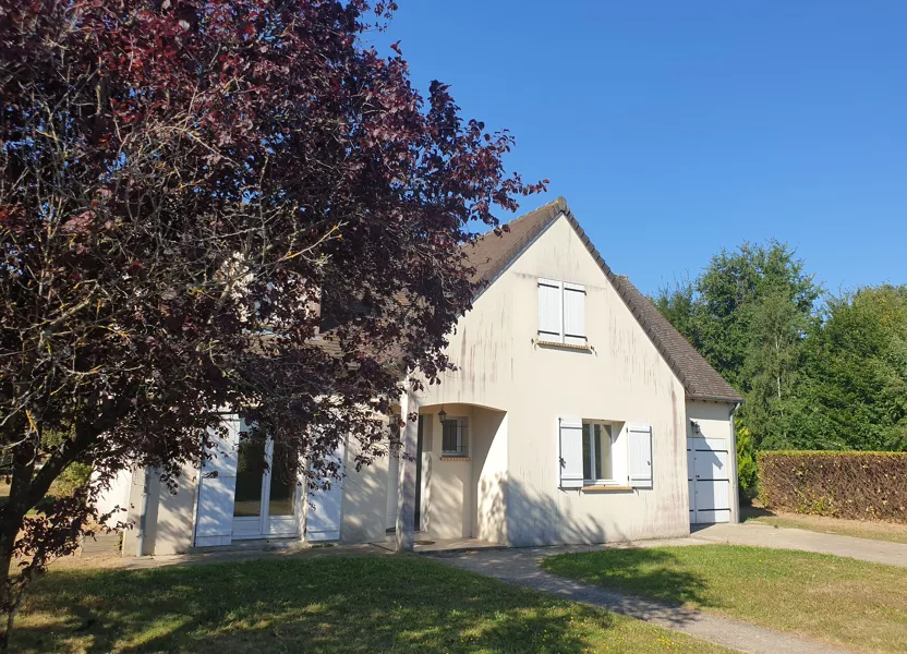 House Rue des Patis in Cély
