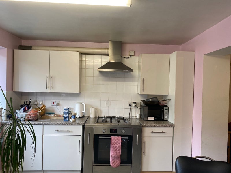Room Henslowe Road in Greater London