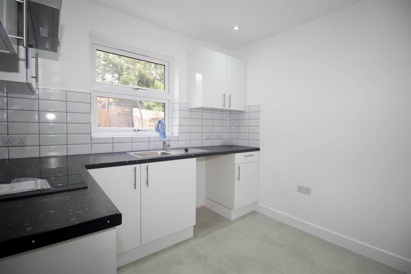 Flat Hertford Road in Greater London