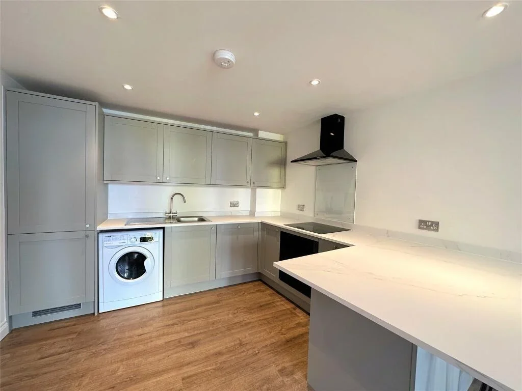 Flat London Road in Greater London