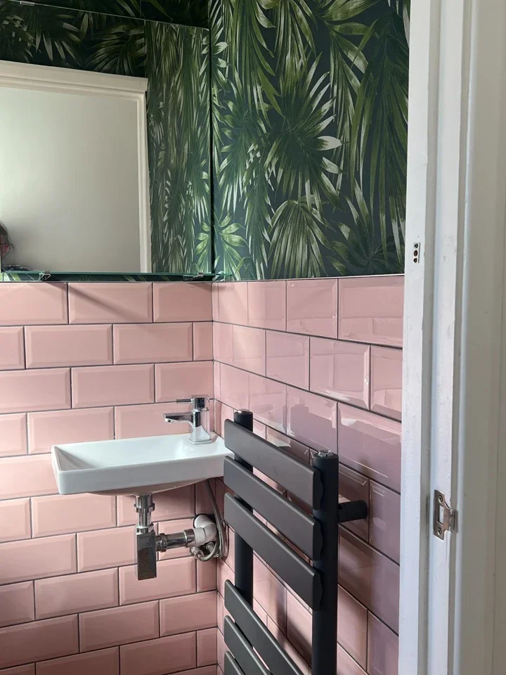 Flat Carters Hill Close in Greater London