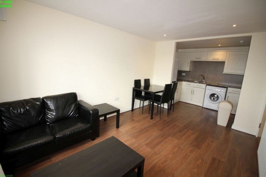 Flat Swan Lane in Coventry