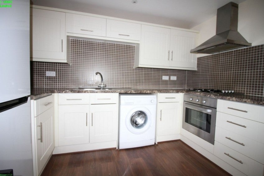 Flat Swan Lane in Coventry
