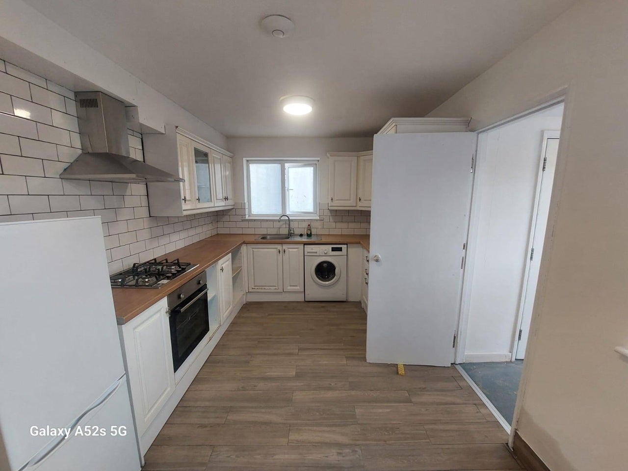 Room Chandos Crescent in Greater London
