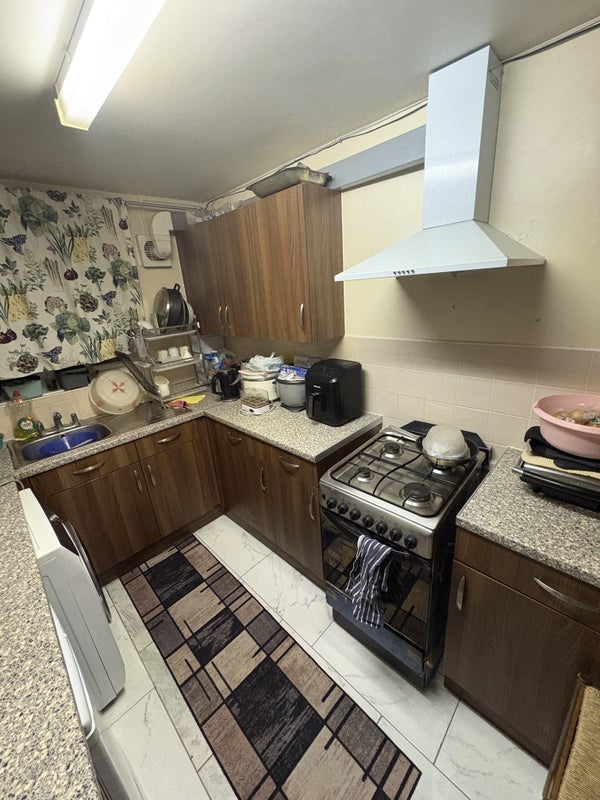 Room Lucorn Close in Greater London