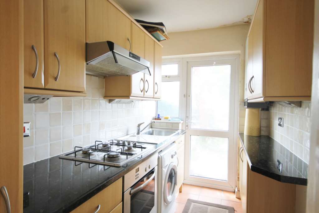 Flat Tudor Drive in Greater London