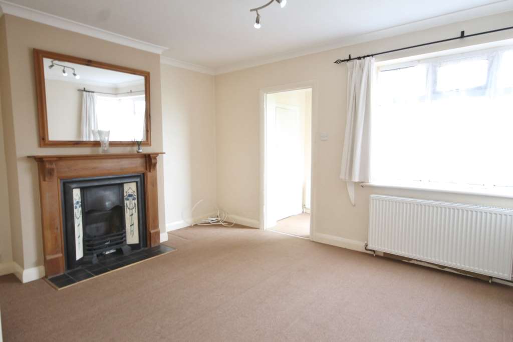 Flat Tudor Drive in Greater London