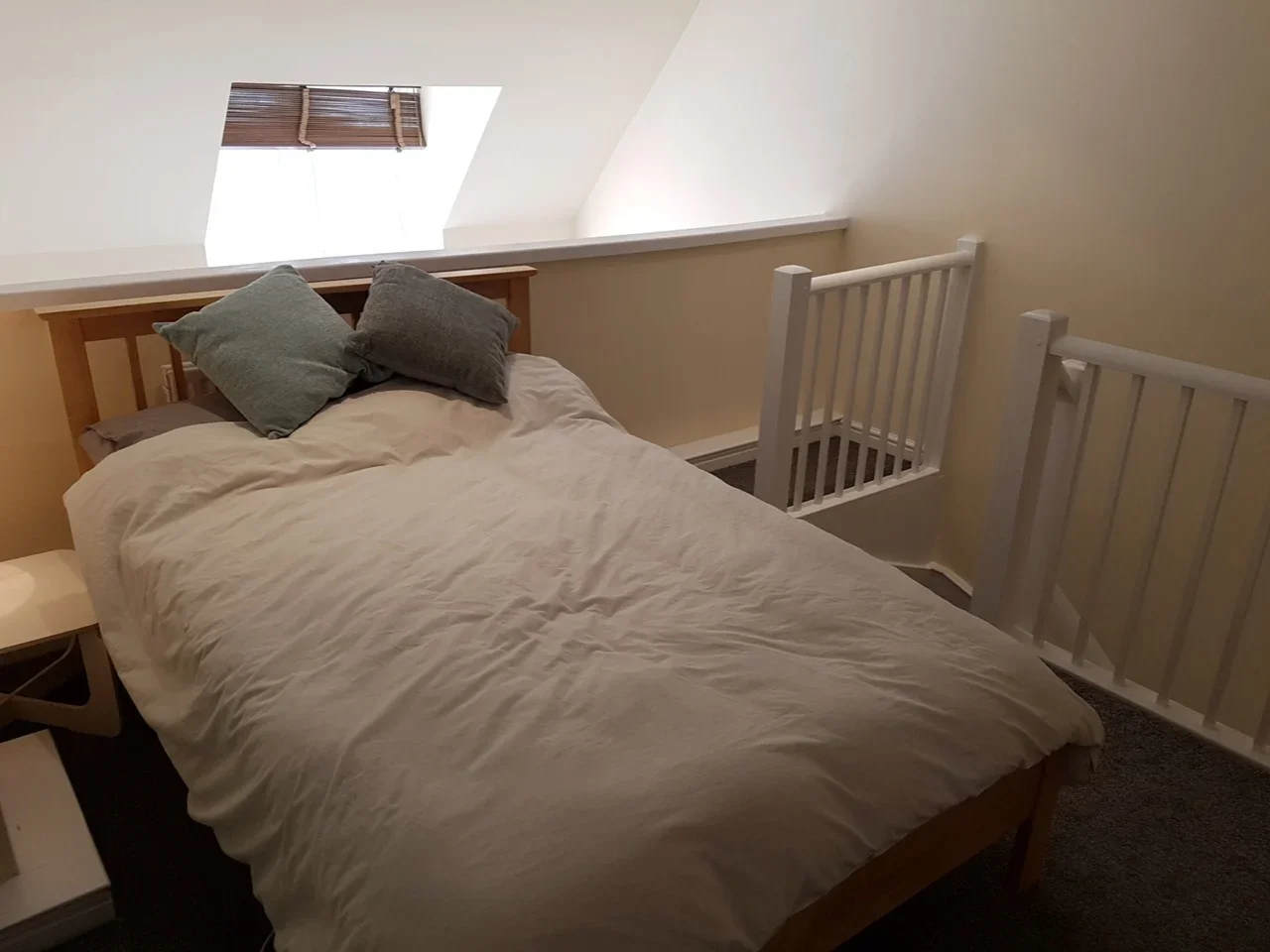 Flat Clifton Grove in Greater London