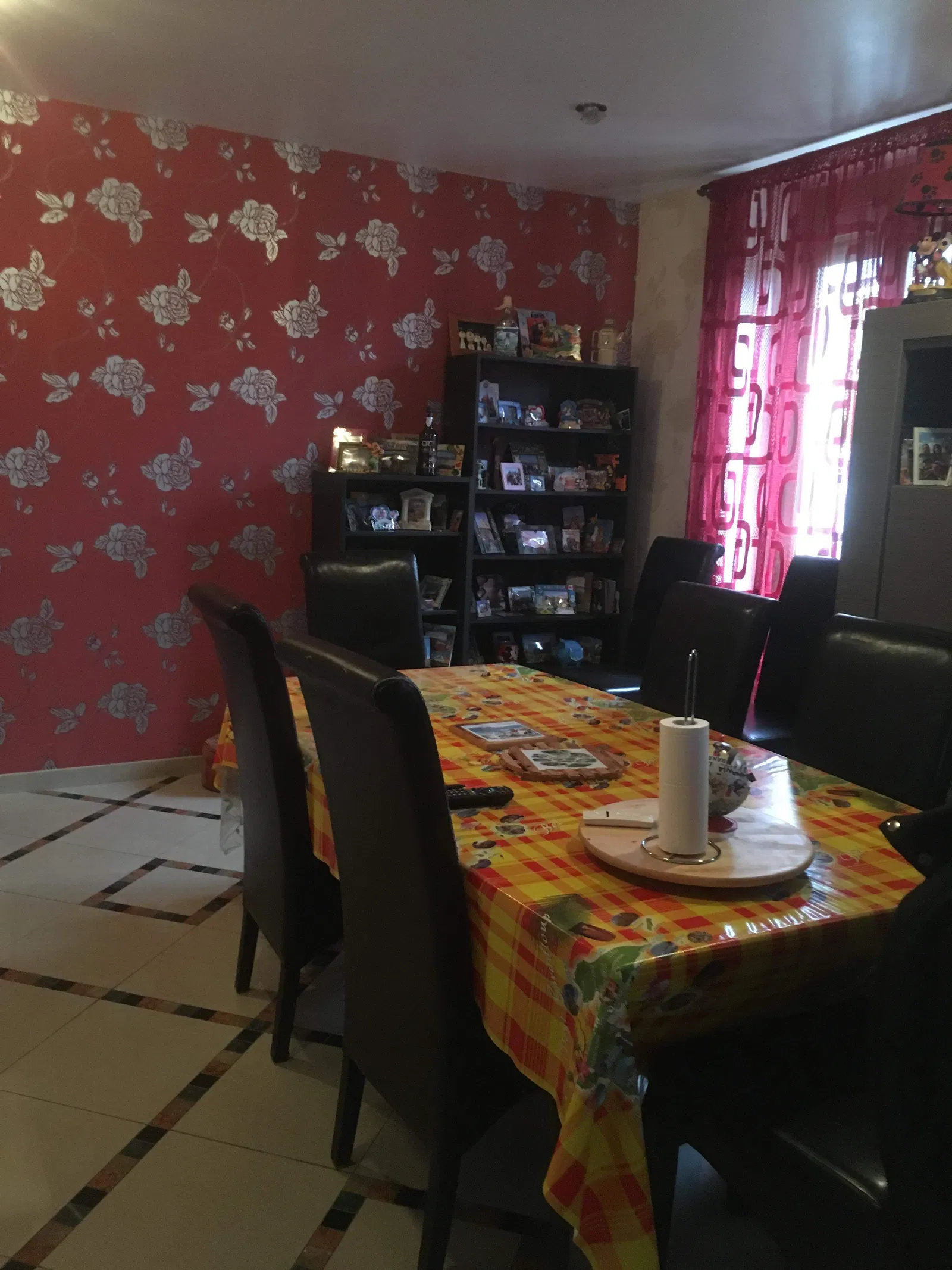 Room Avenue de Ferrières in Foix