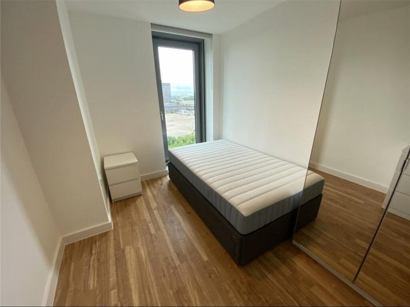 Flat Broadway in Salford