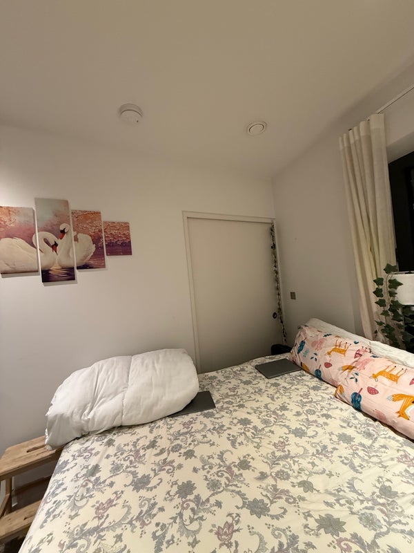 Room Lyell Street in Greater London
