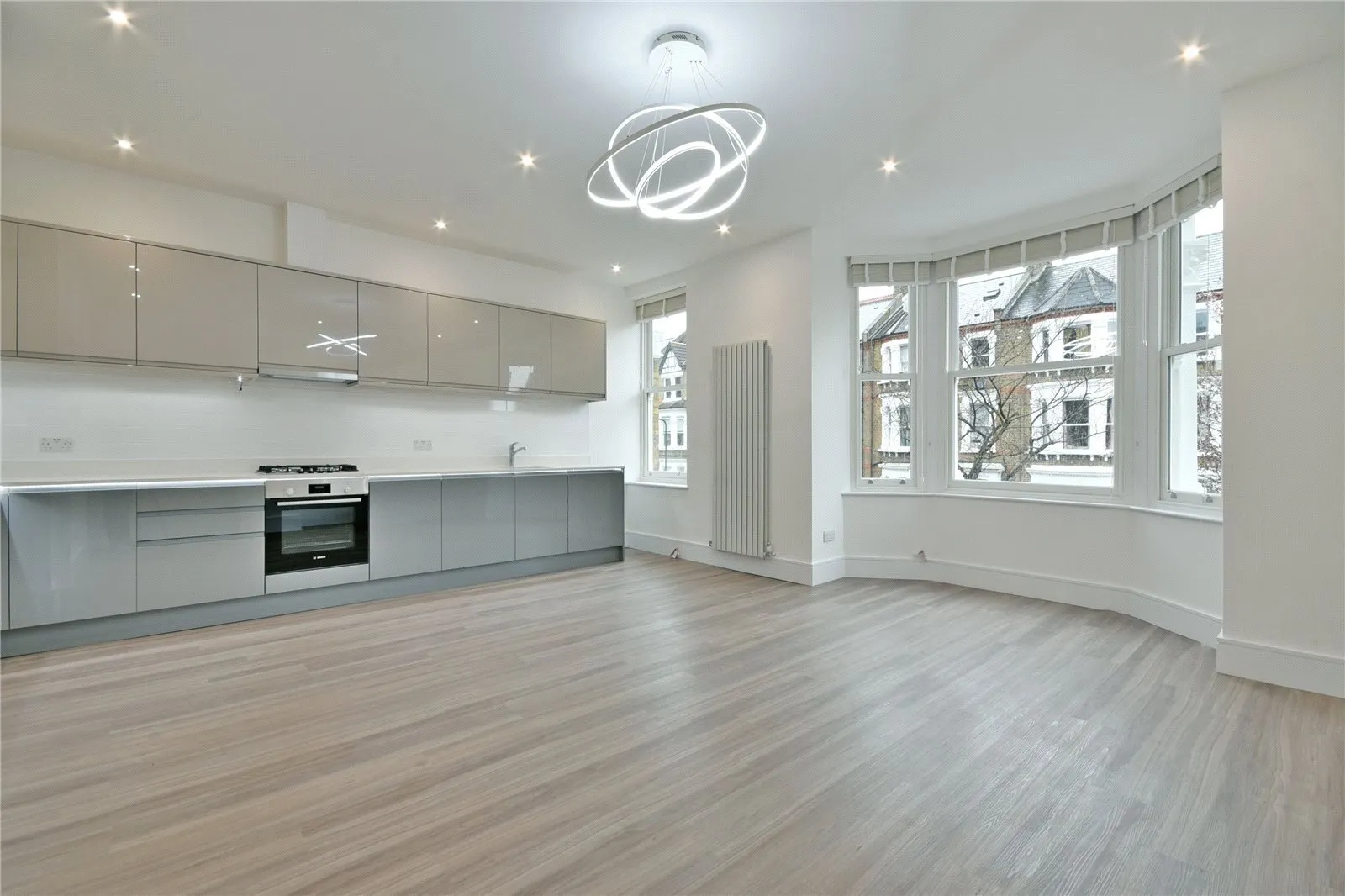 Flat Buckley Road in Greater London
